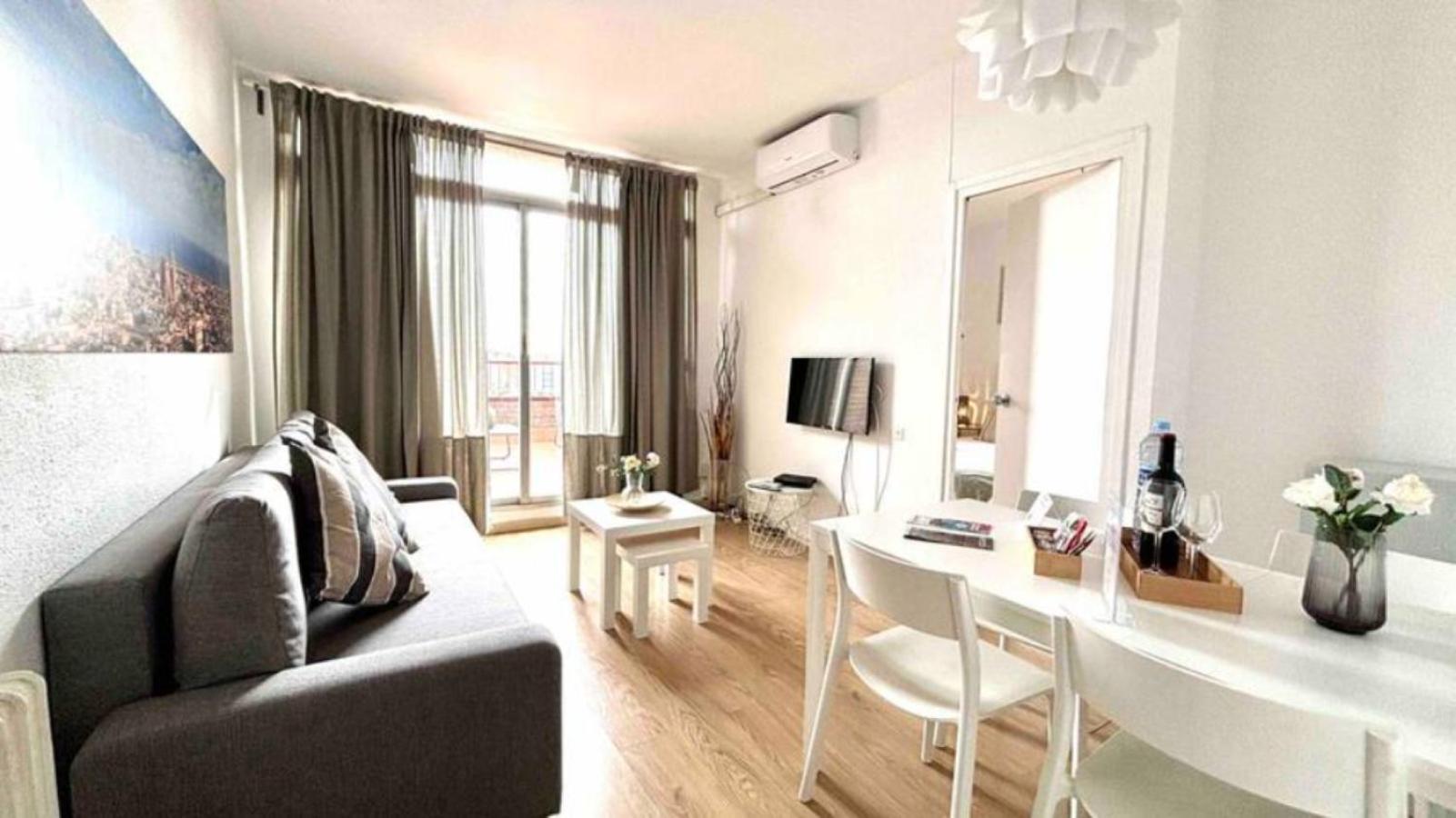 Sants Station Penthouse Apartment Barcelona Ngoại thất bức ảnh